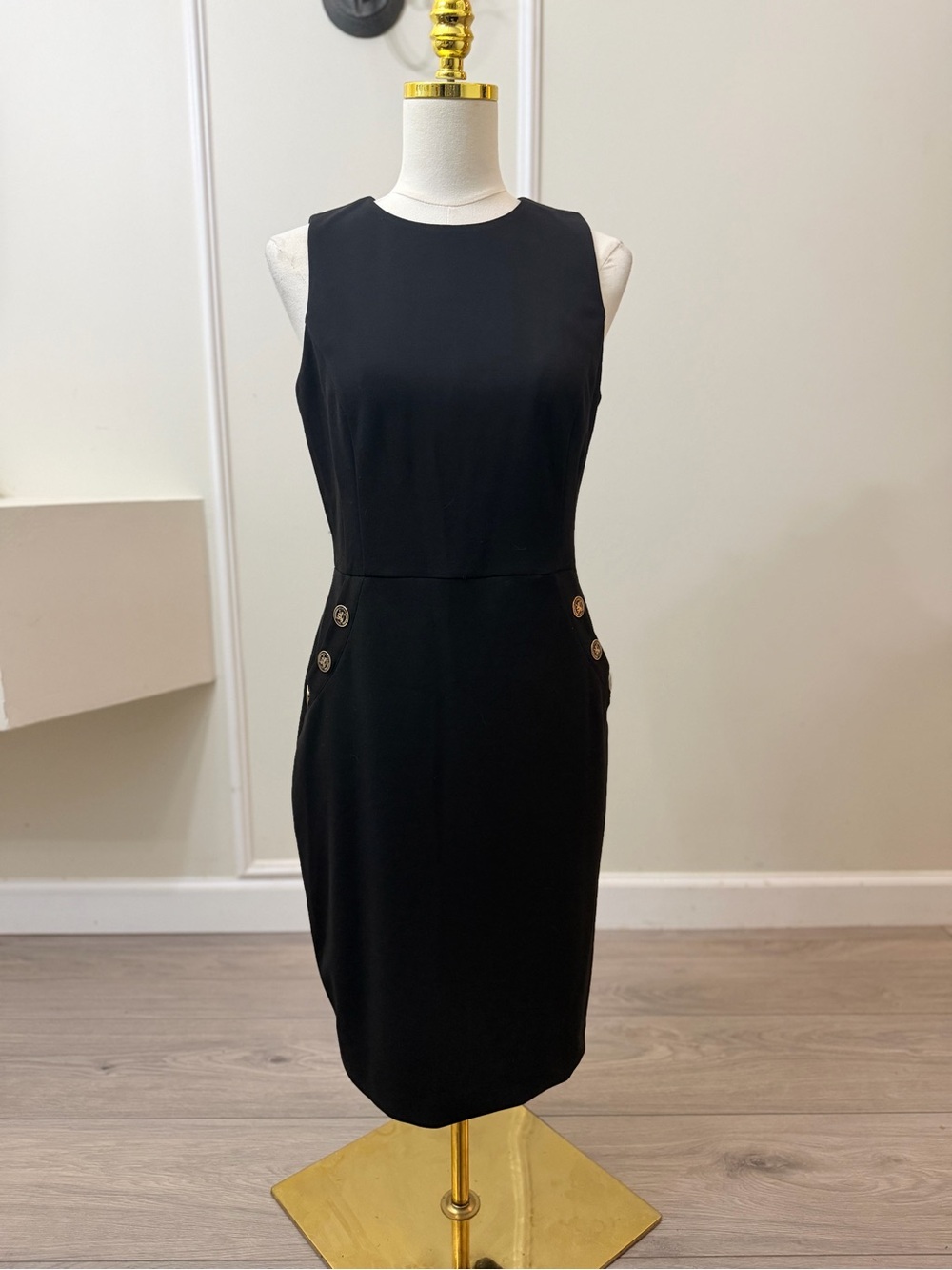 Tommy Hilfiger Black Sheath Dress Gold Button Detail Size 8P Petite - Picture 2 of 8